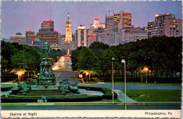 5-5-2024 (4 Z 15) USA - Philadephia - Skyline At N Ight + Indepence Hall (2 Postcrds) - Philadelphia