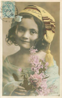 Jolie Portrait Fillette Fleurs - Bonnet      Q 2599 - Ritratti