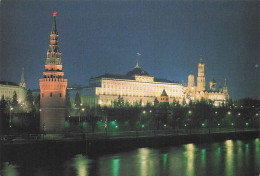 MOSCOU . Le Kremlin Vu De La Moskova - Russland