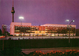 73359924 Berlin Palast Der Republik Fernsehturm Hauptstadt Der DDR Nachtaufnahme - Autres & Non Classés