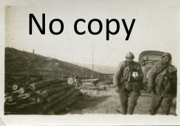 PHOTO FRANCAISE - POILUS AU DEPOT DE LA CARRIERE A HAUDIOMONT PRES DE VERDUN MEUSE - GUERRE 1914 1918 - Guerra, Militares