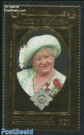 Grenada Grenadines 1999 Queen Mother 1v, Gold, Mint NH, History - Kings & Queens (Royalty) - Case Reali