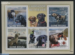 Guinea Bissau 2009 Labrador Retreiver 5v M/s, Mint NH, Health - Nature - Red Cross - Dogs - Cruz Roja