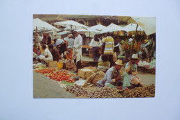 TANANARIVE   -  Le Zoma Des Légumes  - MADAGASCAR - Madagascar