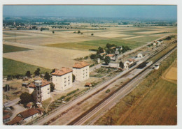 03 - Allier /  LA FERTE HAUTERIVE -- Vue Aérienne. La Gare Et Les Cités. - Altri & Non Classificati