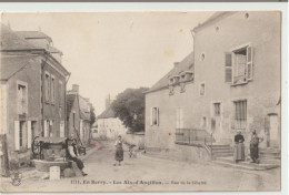 1711. LES AIX-d'ANGILLON. - Rue De La Liberté - Les Aix-d'Angillon