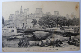 FRANCE - PARIS - Le Pont D'Arcole Et L'Hôtel De Ville - Ponts