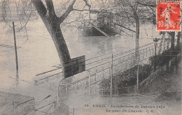 75-PARIS INONDATIONS 1910 LE QUAI DU LOUVRE-N°T1065-F/0335 - De Overstroming Van 1910