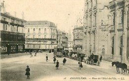 16* ANGOULEME Place Hotel De Ville    MA100,0137 - Angouleme