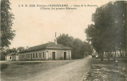 16* ANGOULEME  Camp De La Braconne  MA100,0087 - Kasernen