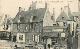 35* DOL Maison Des Plaids     MA101,0215 - Dol De Bretagne