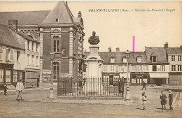 60* GRANDVILLIERS Statue Gal Saget        MA105,0704 - Grandvilliers