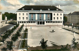 61* ARGENTAN Place De La Mairie   CPSM(9X14)      MA105,1220 - Argentan