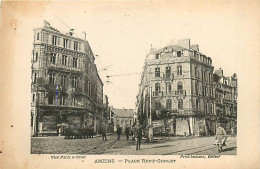 80* AMIENS Place Goblet  (pub Bonbons Pere Antoine Auverso)     MA107,0052 - Amiens