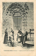 86* L ISLE JOURDAIN   Eglise Et Costumes     MA107,0846 - Trachten