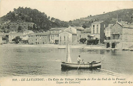 83* LE LAVANDOU Barque        MA107,0503 - Le Lavandou