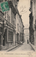 LE MANS -75- Le Vieux Mans - Maison Des Deux Amis.. Grande Rue. - Le Mans