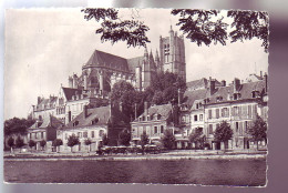 89 - AUXERRE - LA CATHÉDRALE ET LES BORDS DE L'YONNE - - Auxerre