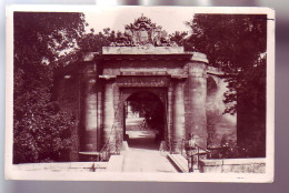 14 - CAEN - POTERNE DU CHATEAU - ANIMÉE - - Caen