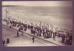 85 - SABLES-D'OLONNE - LE REMBLAI - ANIMÉE  - - Sables D'Olonne