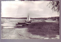 33 - LACANAU - VUE SUR LE LAC - BATEAU à VOILE - - Other & Unclassified