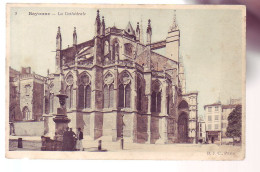 64 - BAYONNE - LA CATHÉDRALE - COLORISÉE - - Bayonne