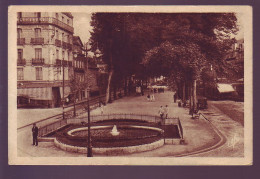 65 - BAGNERES-de-BIGORRE - PLACE DES COUSTOUS - ANIMÉE  - - Bagneres De Bigorre