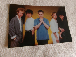 BELLE REPRODUCTION PHOTO .."LE GROUPE THE CURE" - Berühmtheiten