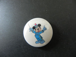 Old Badge Walt Diseny Mickey Mouse - Unclassified