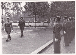 WORMS 1947 REVUE DE TROUPES COLONEL DEGRE ET COMMANDANT BOUMARDI - Guerre, Militaire