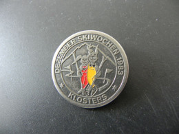 Old Ski Badge Schweiz Suisse Svizzera Switzerland - Dezember Skiwochen Klosters 1983 - Non Classificati