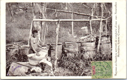 988 CALEDONIE - Tuyaux En Bambou Conduisant L'eau  - Nouvelle Calédonie