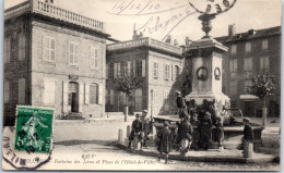 12 MILLAU - Fontaine Des Lions Et Hotel De Ville  - Millau