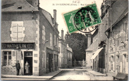 18 LA GUERCHE - La Rue Du Centre. - La Guerche Sur L'Aubois