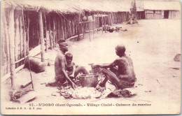 GABON - N'DORO - Village Chake, Cuisson Du Manioc  - Gabun
