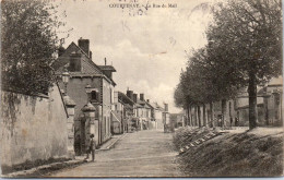 45 COURTENAY - La Rue Du Mail  - Courtenay