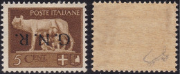 1944 Repubblica Sociale Italiana, N. 470a 5c. Bruno Sovrastampa Capovolta Siglato Biondi - Andere & Zonder Classificatie