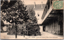 79 NIORT - Le Lycee De Jeunes Filles, Cour Interieure. - Niort