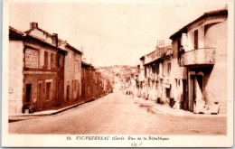 32 VIC FEZNSAC - La Rue De La Republique. - Other & Unclassified
