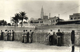 COLOMB BECHAR  L' Eglise Vue Du Jardin Public Animée RV - Bechar (Colomb Béchar)