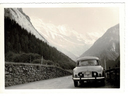 Ref 1 - Photo + Négatif : Voiture Renault Dauphine Environs Interlaken - Suisse . - Europa