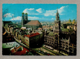 A5465} BRD - Color-AK : München - Frauenkirche, Rathaus - Muenchen