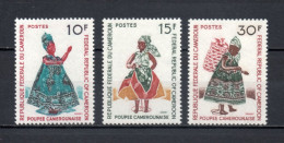 CAMEROUN N° 489 à 491  NEUFS SANS CHARNIERE COTE  4.00€     POUPEE - Camerún (1960-...)