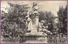 *CPA - 34 - PEZENAS - Groupe Du Monument Molière - Pezenas