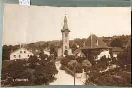 Donneloye (Vaud) Avec L'église Et Les Maisons Du Centre Du Village (16'834) - Donneloye