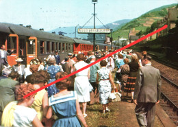 AK Assmannshausen Bahnhof Ankommender Zug Sonntagsausflüge Mit Hoher Fahrpreisermäßigung A Rüdesheim Rhein Bingen Lorch - Ruedesheim A. Rh.