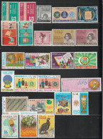 PAKISTAN - LOT De 25 Timbres Neufs ** - Pakistan