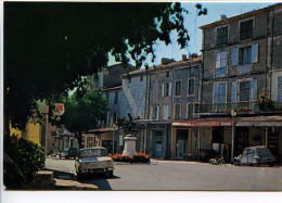 CPSM 10.5 X 15 Vaucluse CADENET La Place Du Tambour D'Arcole Et Les Commerces Du Pays Café Du Commerce Caisse D'Epargne - Cadenet