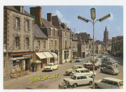 {91946} 35 Ille Et Vilaine Combourg , Place Albert Parent ; Animée , Citroën 2cv Ami6 , Peugeot 404 , Renault 4L R8 - Combourg