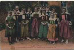 LOIRE ATLANTIQUE-Guérande-Les Paludières En Costume De Fête (colorisé) 47 - Guérande